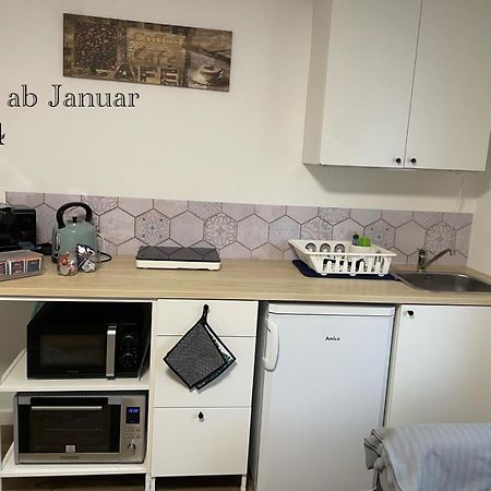 Gemuetliche 1-Zimmer Wohnung Mit Eigenem Eingang 韦塞林 外观 照片